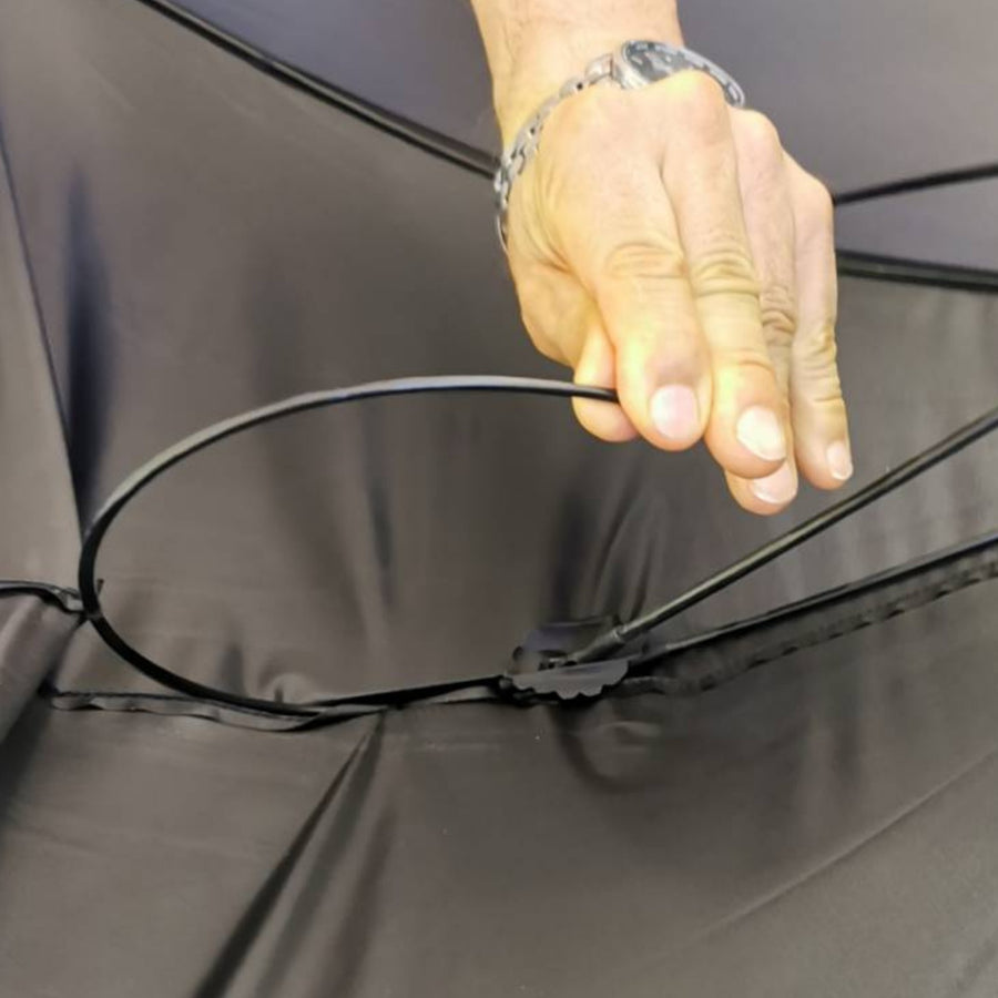 Sicherheitsschirm mit Fiberglasrippen